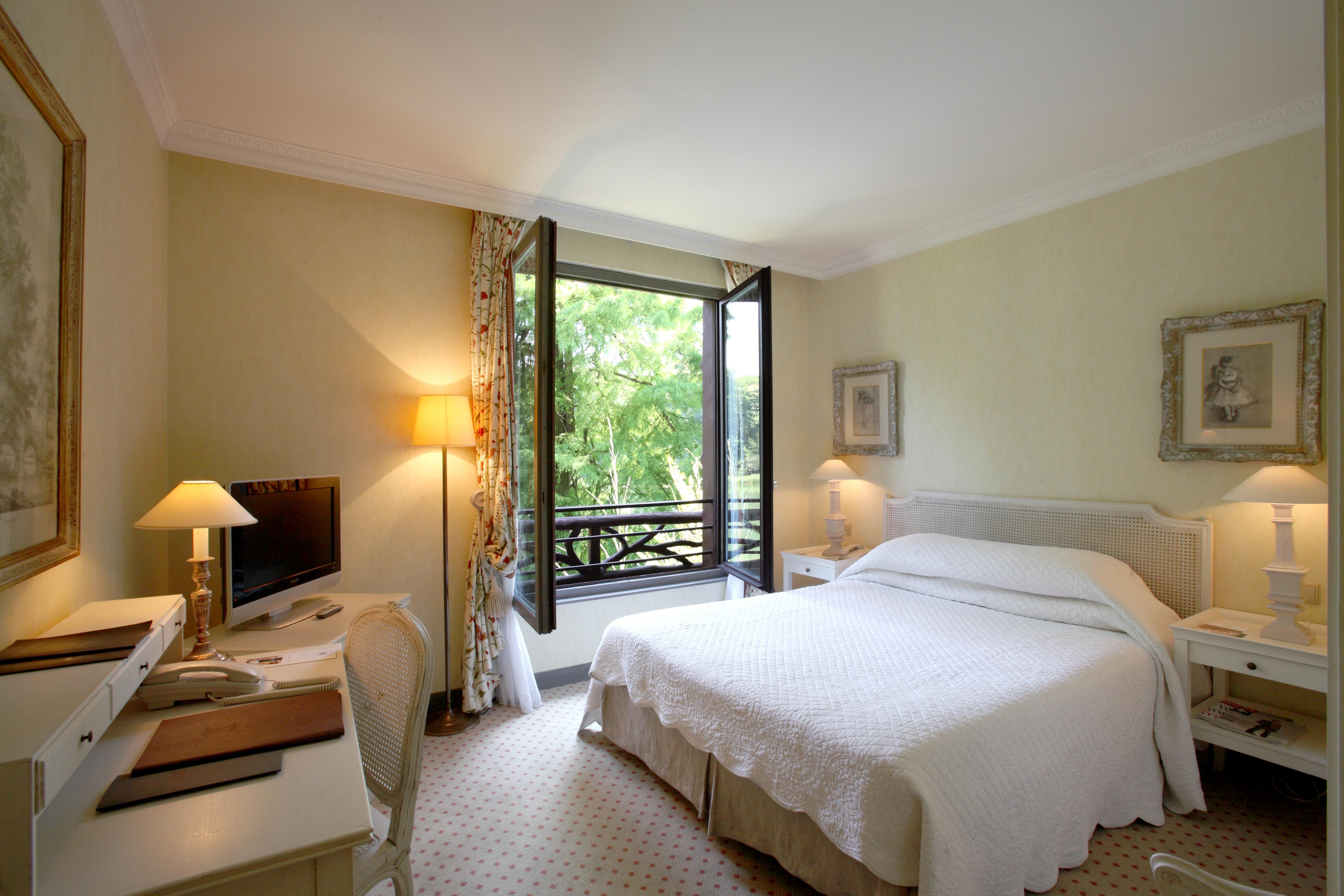 Hotel Les Etangs De Corot Ville-dʼAvray Zewnętrze zdjęcie